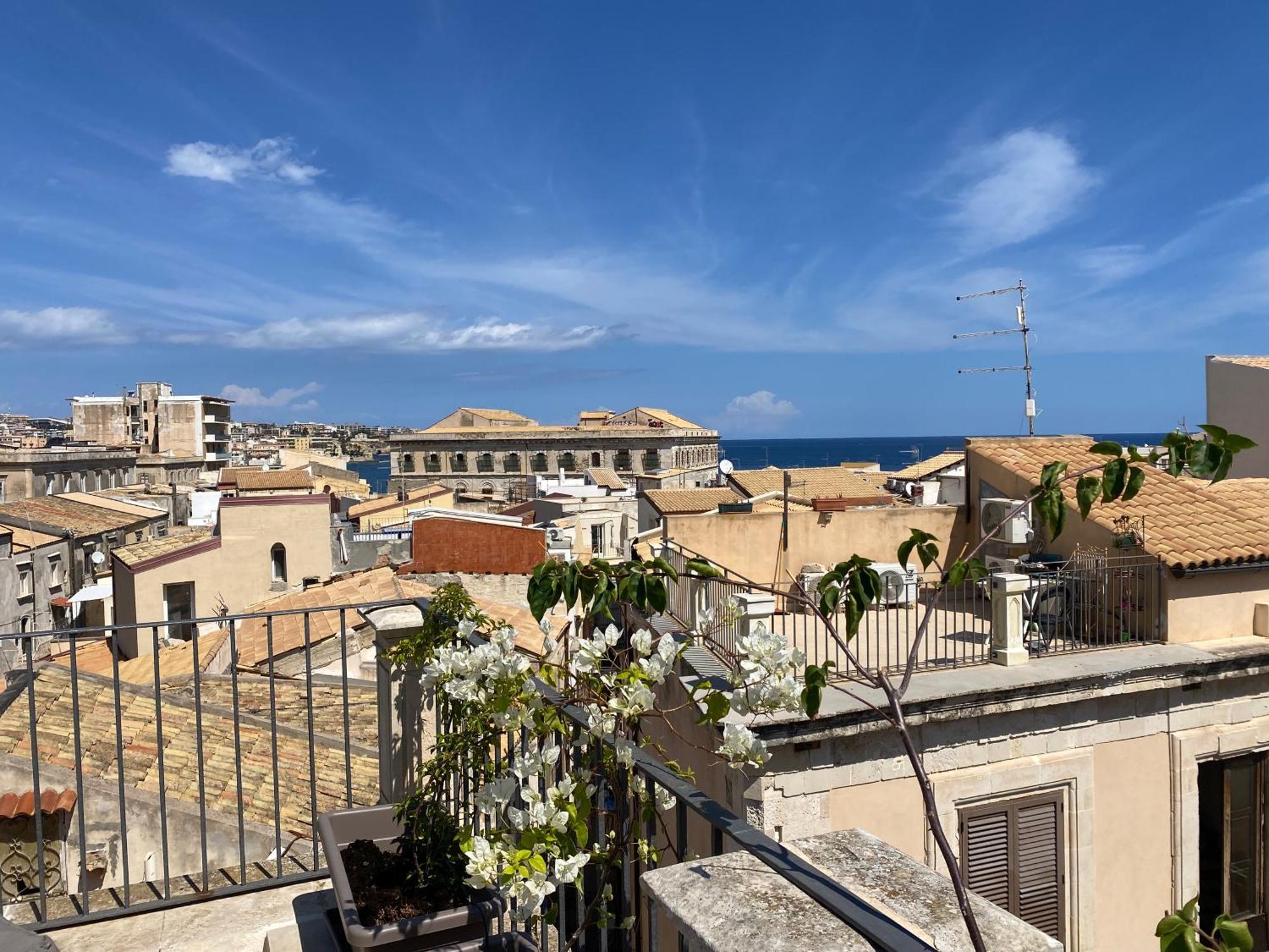 Alma Maris Terrazza Al Tempio By Bed&Bros Apartment Syracuse Exterior photo